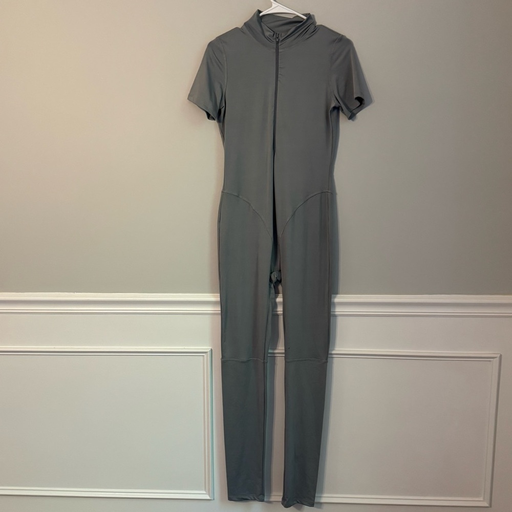 Gray Short-Sleeve Zip-Front Jumpsuit